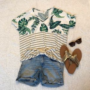 Tropical Print Short Sleeve Shirt